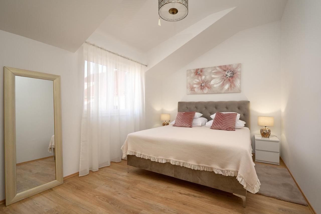 Zora Residence Kastela Dış mekan fotoğraf